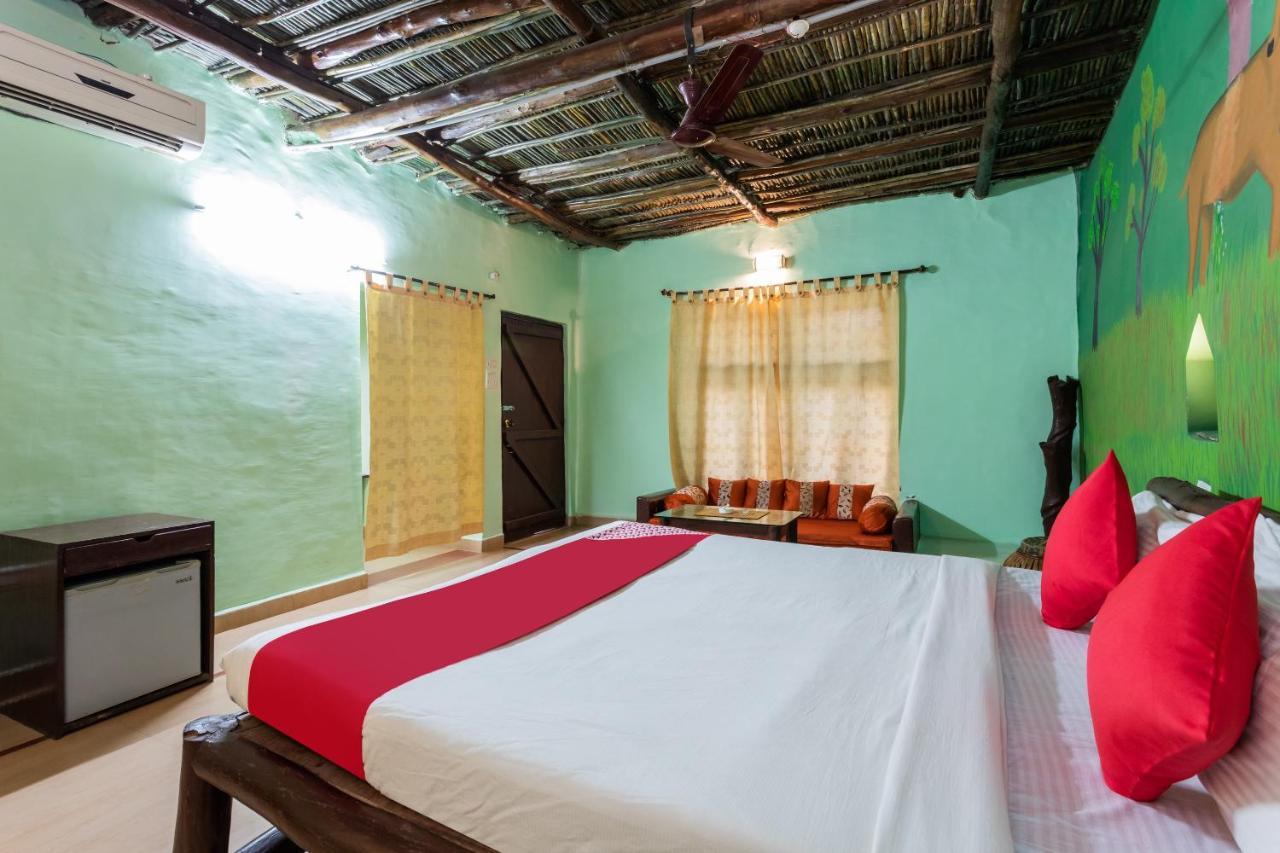 Kanha Village Eco Resort Exterior photo