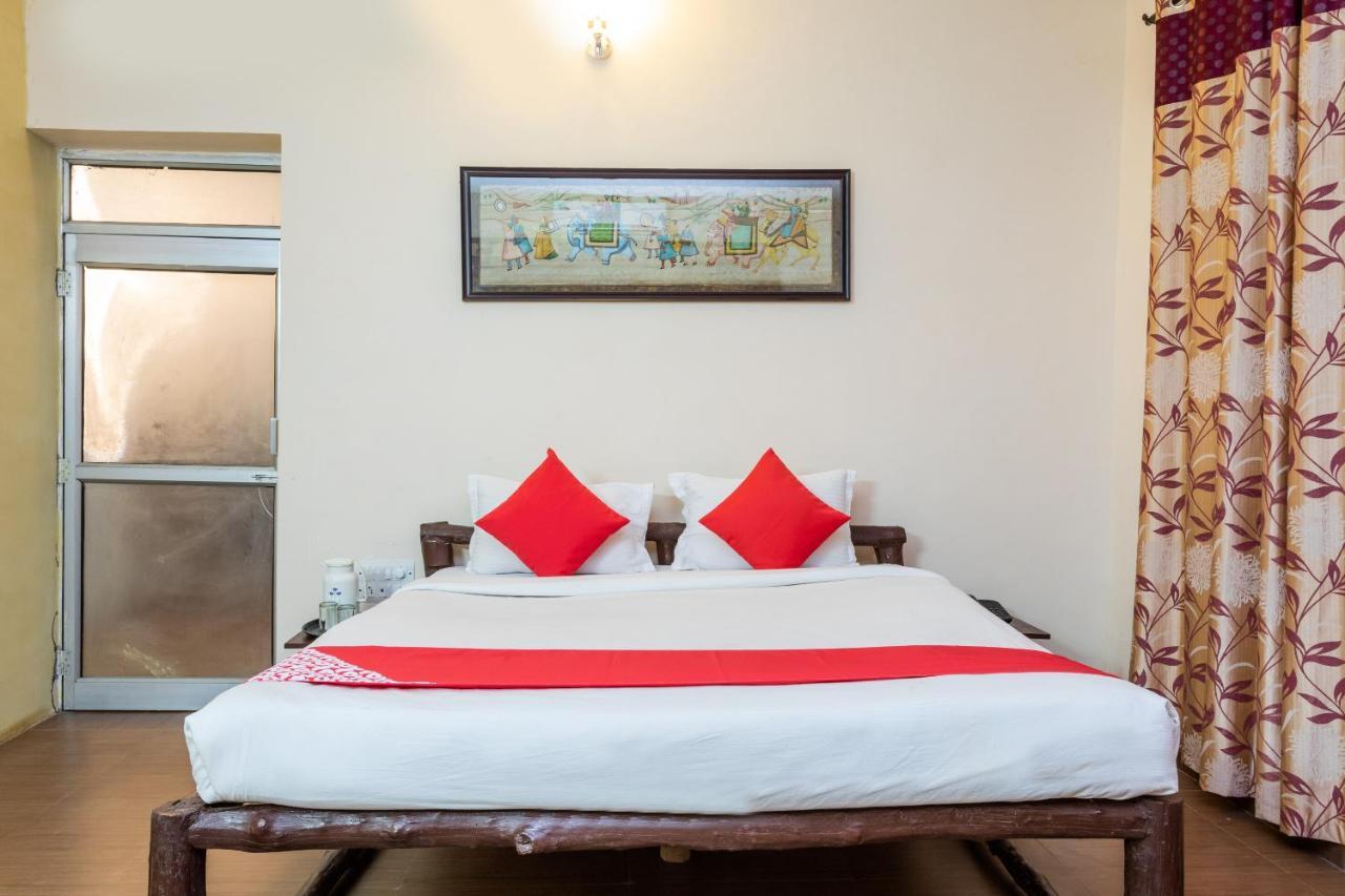 Kanha Village Eco Resort Exterior photo