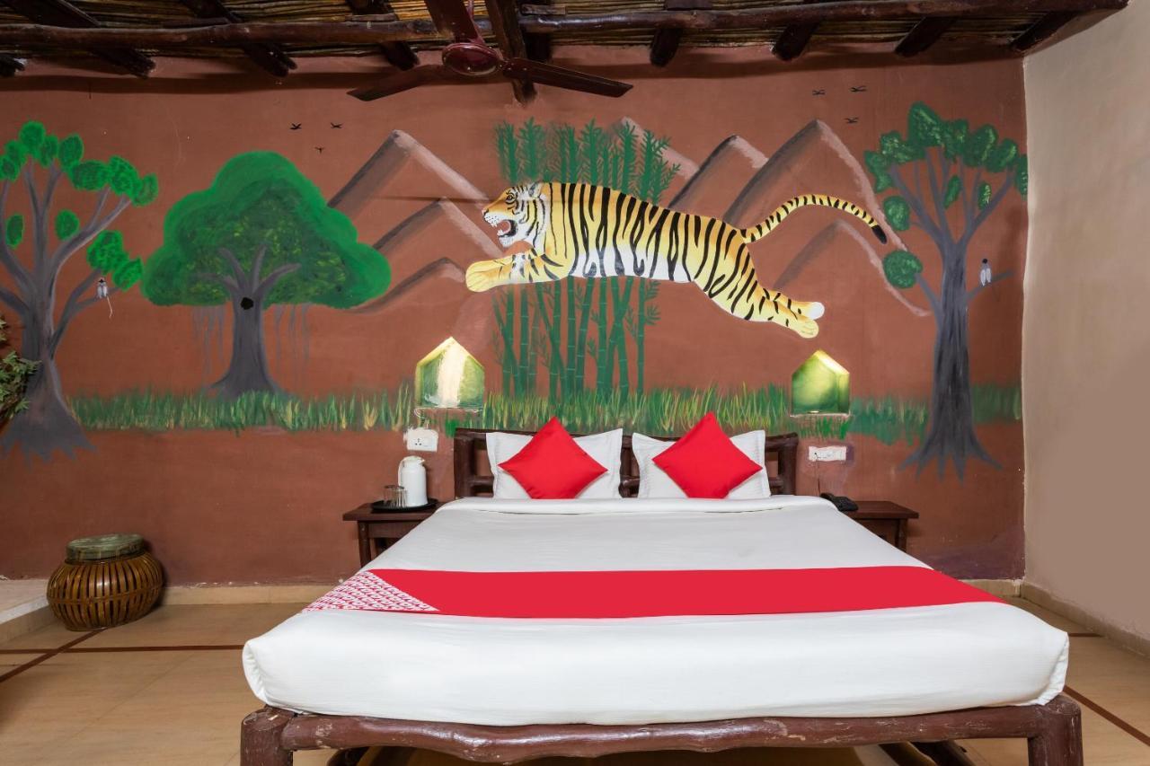 Kanha Village Eco Resort Exterior photo